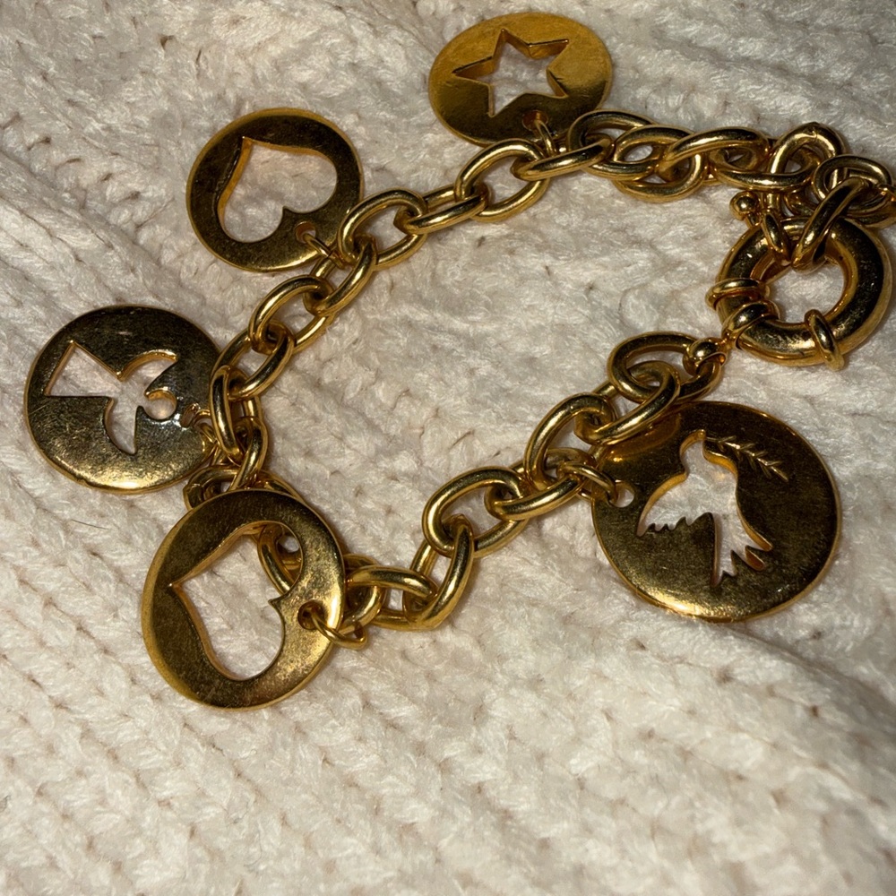 Vintage Avon Charm Bracelet with Heart Star Angel Dove Charm - Picture 6 of 9